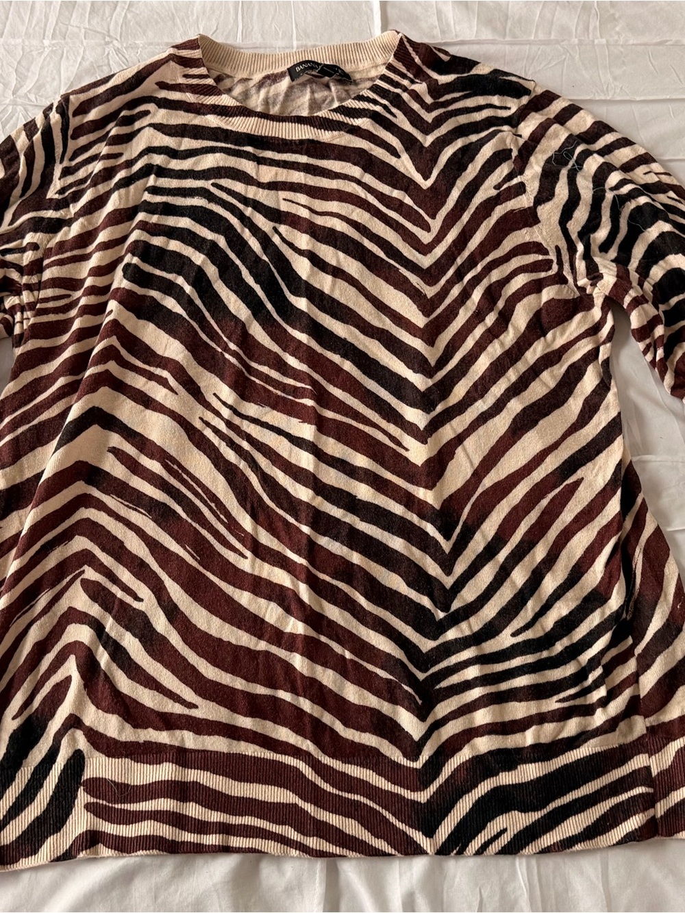BNWOT Banana Republic Factory Cream & Brown Zebra Stripe Crewneck